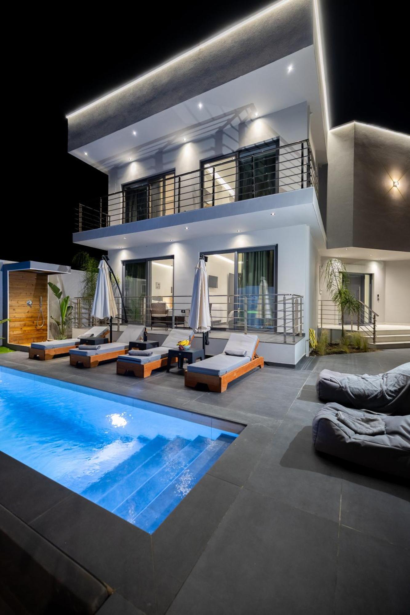 Μr & Μrs Grey Luxury Villas Ambelokipoi  Екстер'єр фото